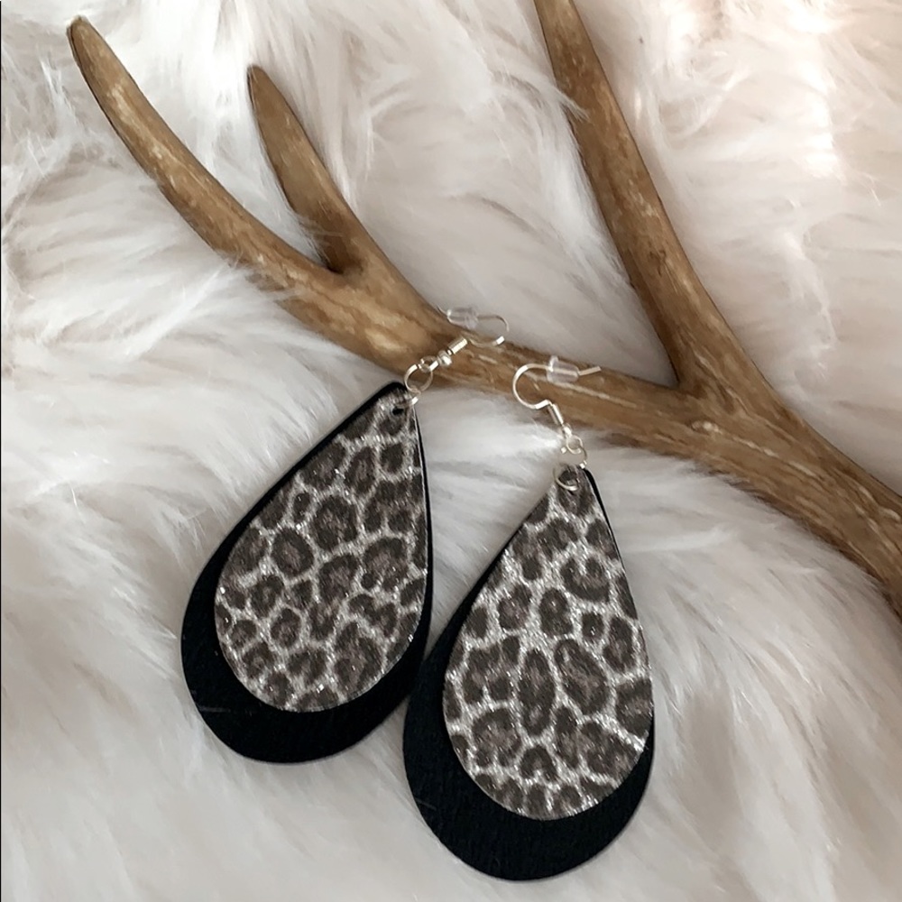Faux leather Earrings